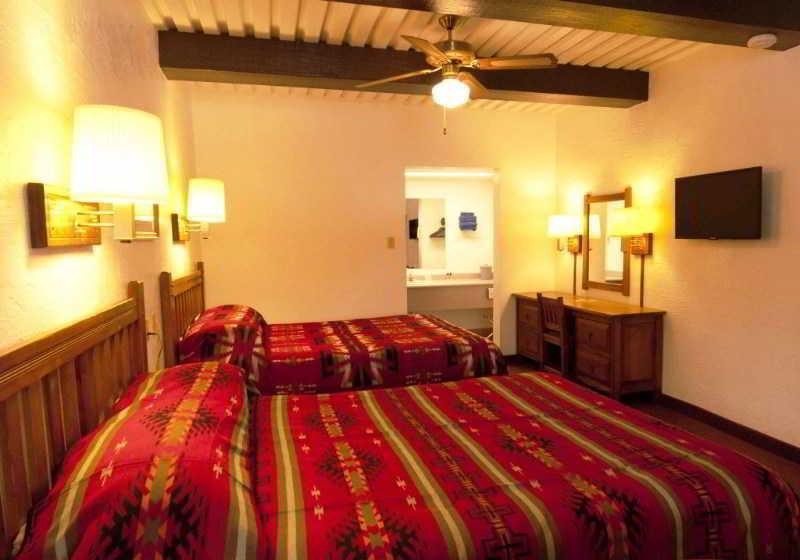 Thunderbird Lodge شينل المظهر الخارجي الصورة