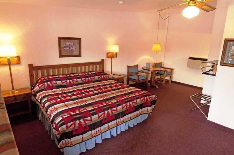 Thunderbird Lodge شينل المظهر الخارجي الصورة