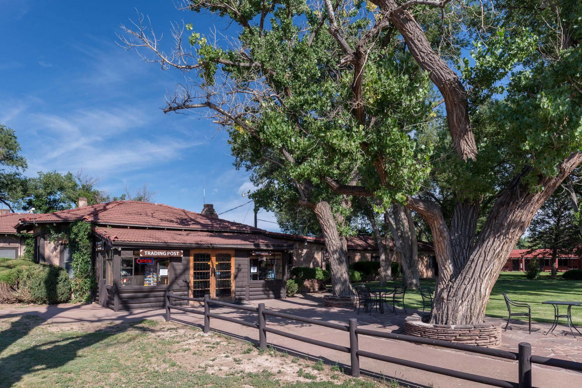 Thunderbird Lodge شينل المظهر الخارجي الصورة