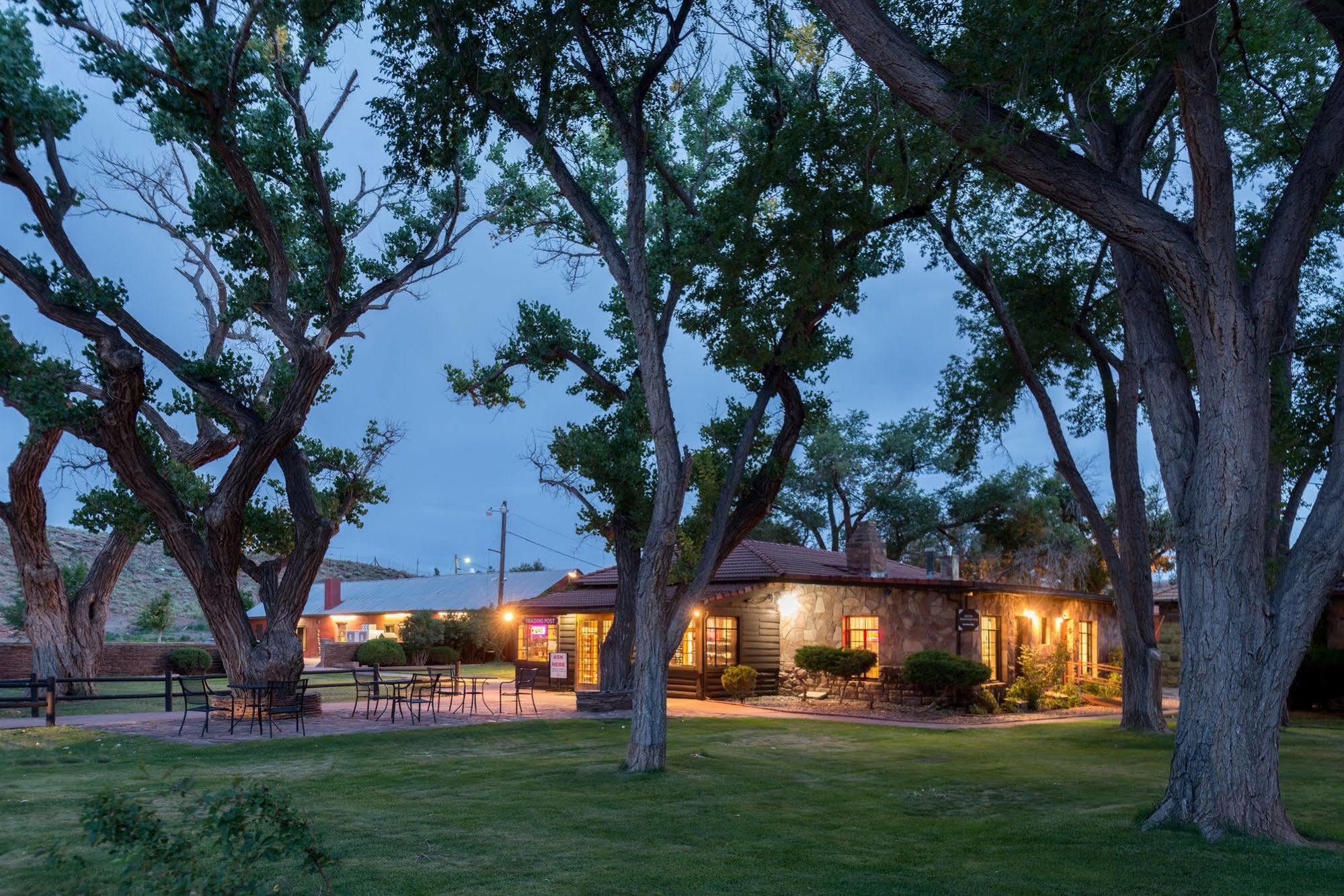 Thunderbird Lodge شينل المظهر الخارجي الصورة