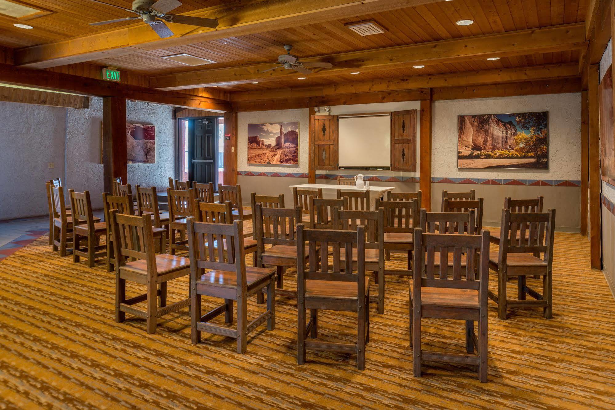 Thunderbird Lodge شينل المظهر الخارجي الصورة