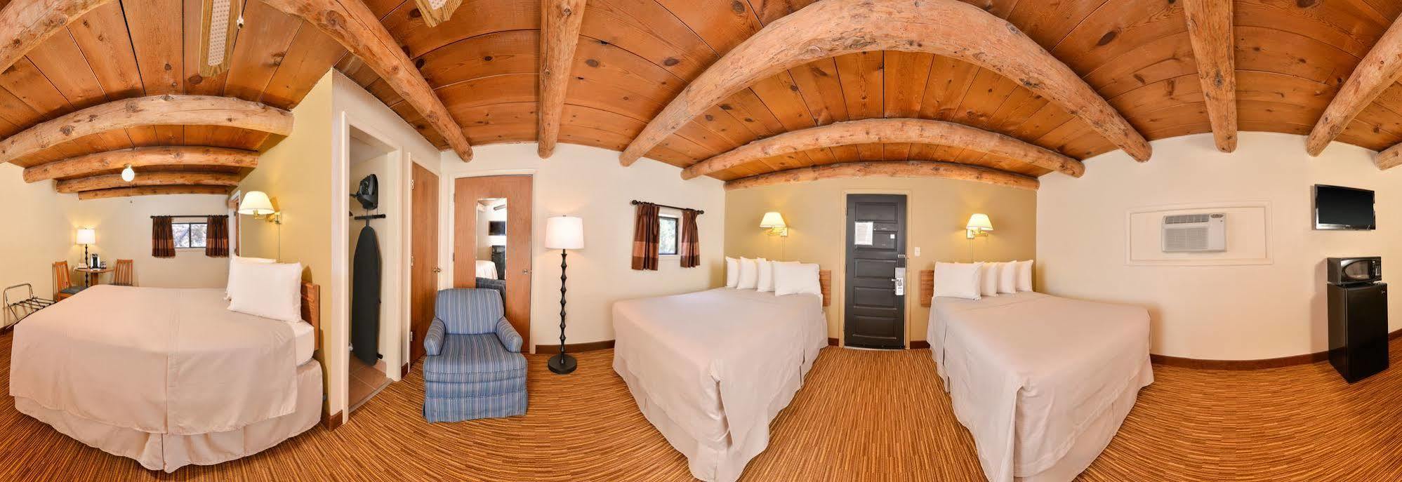 Thunderbird Lodge شينل المظهر الخارجي الصورة