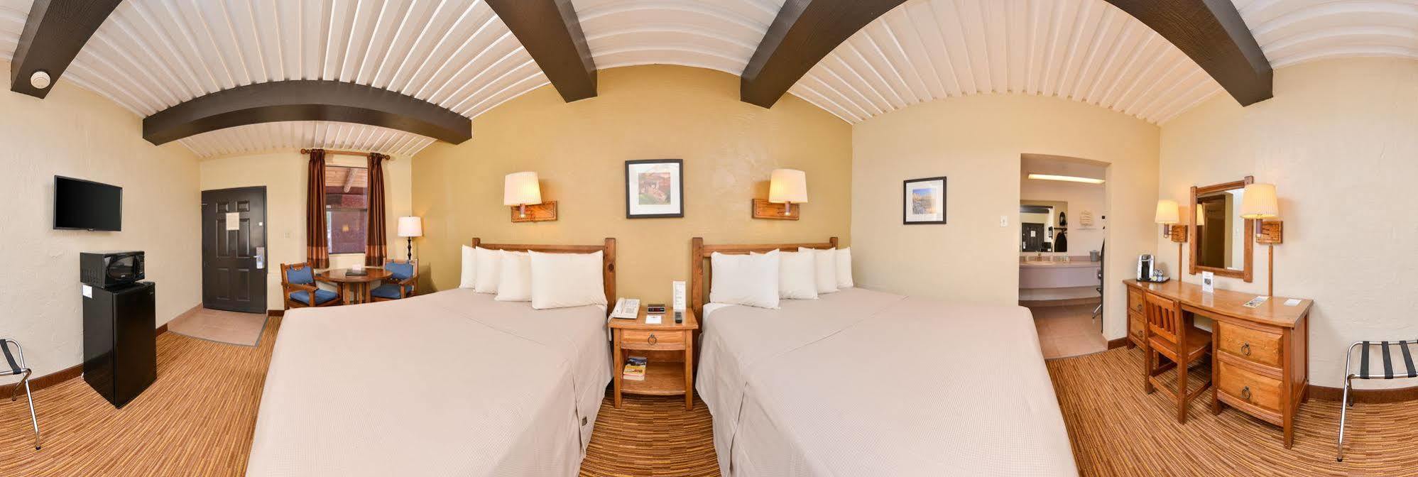 Thunderbird Lodge شينل المظهر الخارجي الصورة